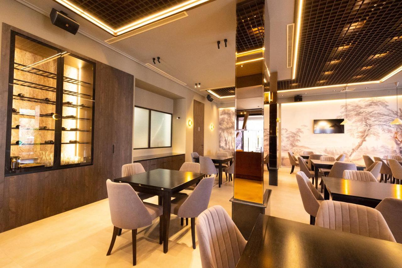 New Donantelo Hotel Vlore Exterior photo