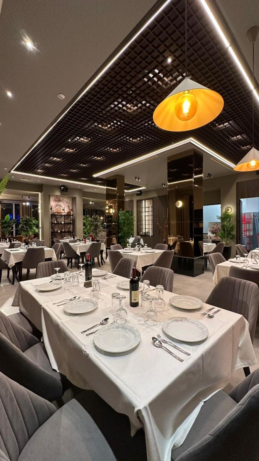 New Donantelo Hotel Vlore Exterior photo
